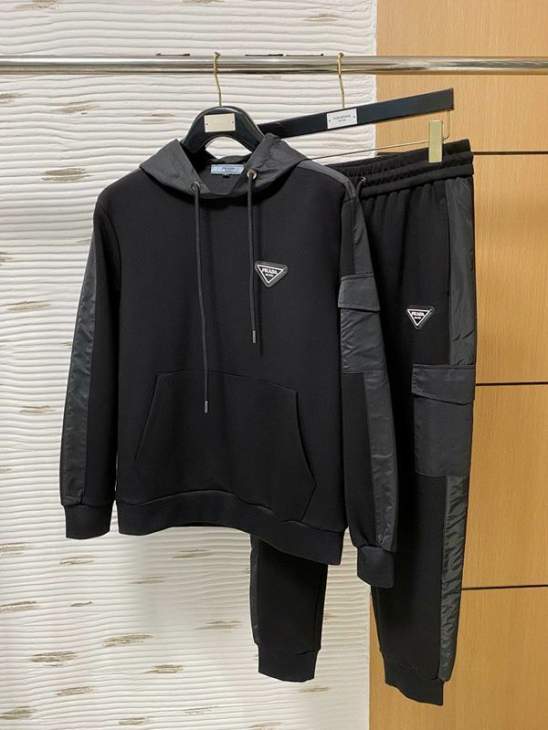 Picture of Prada Sweater Suits _SKUPradaM-3XLkdtr41942046